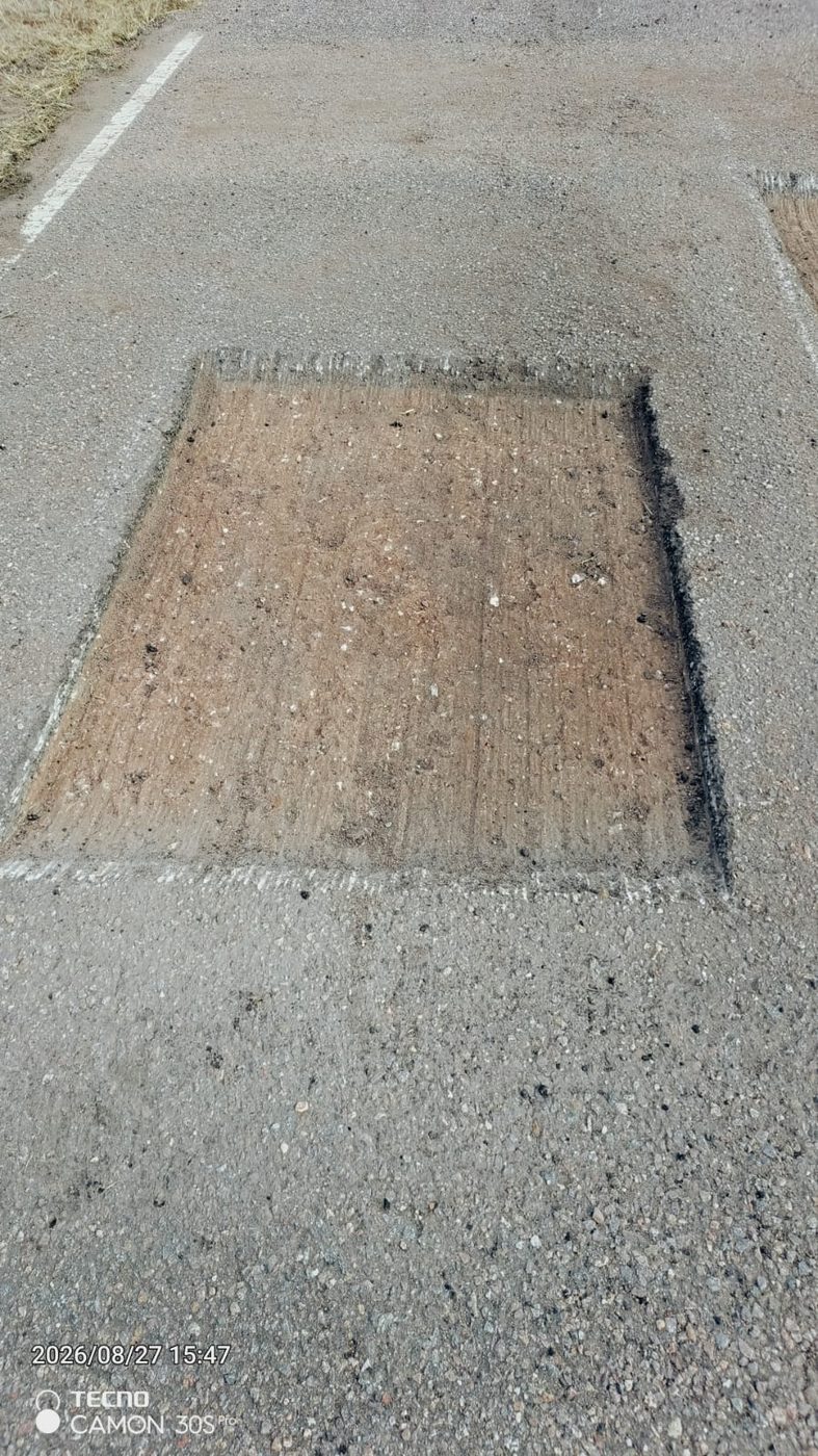 Bacheo de asfalto: reparación puntual sobre una ruta
